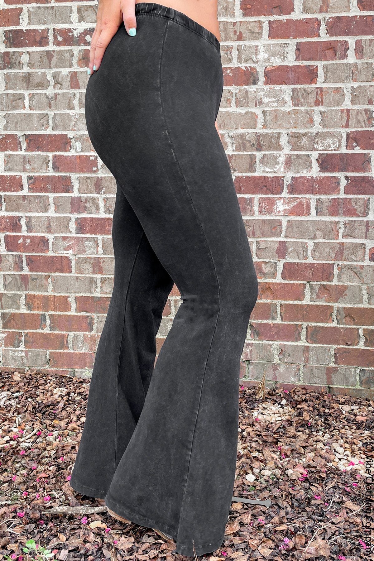 Black Flare Pants | All Flares | Plus Bell – Vibe Clothing