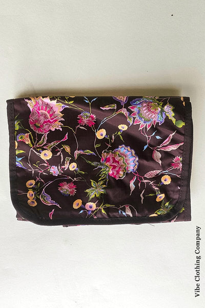 Door Buster Toiletry Bags gifts Handbag Warehouse Brown Floral 