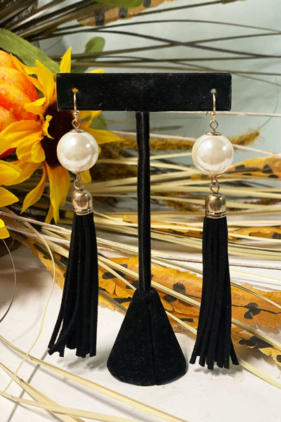 Pearl and Suede Earrings Jewelry Miso Black 