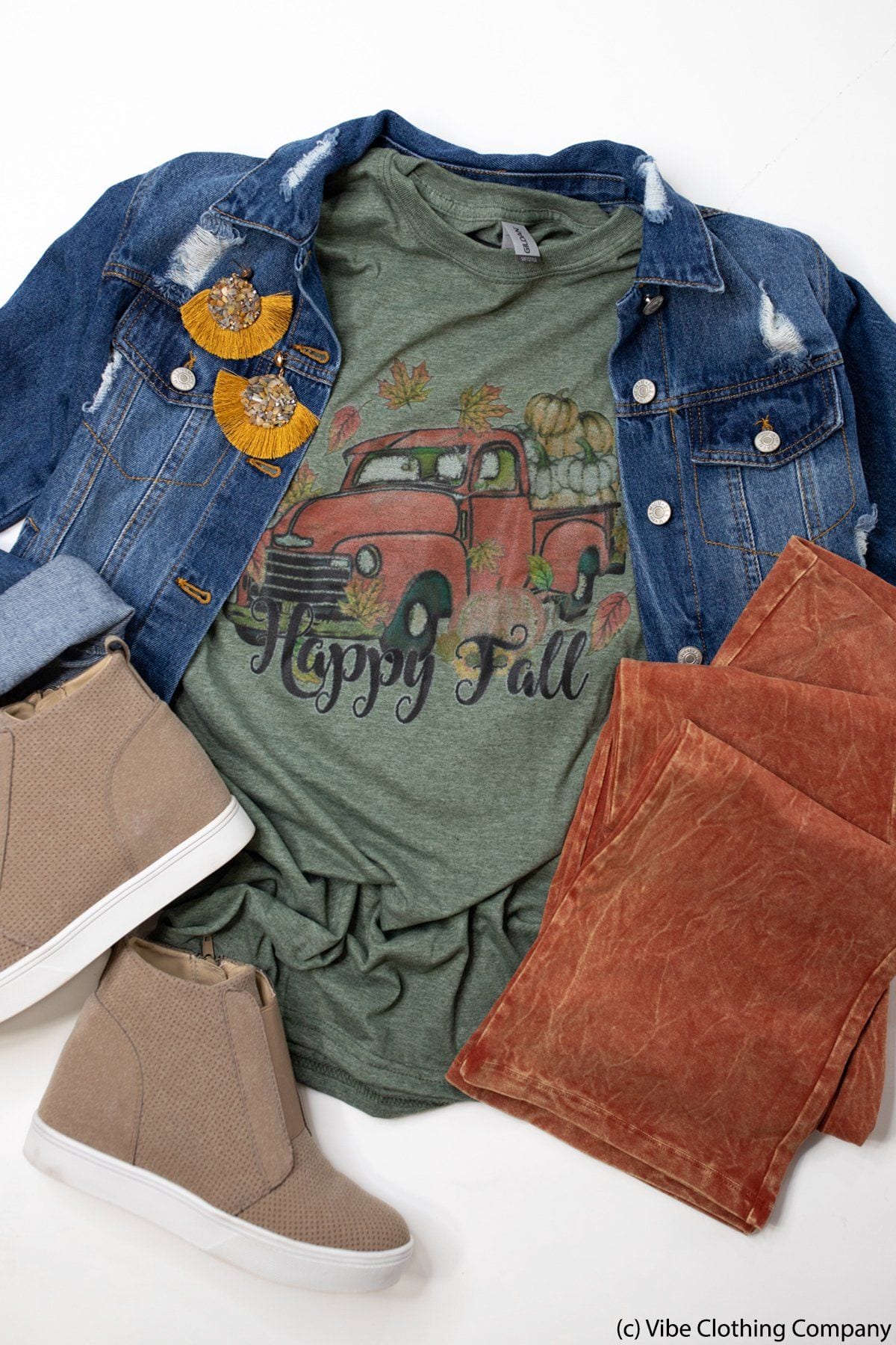 Vintage Fall Truck Graphic Tee graphic tees Mark tee 